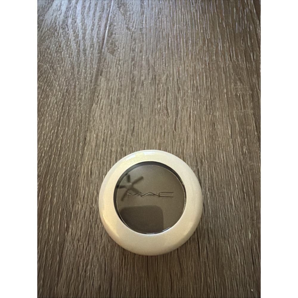 MAC EYESHADOW - SATURNAL (A86) - NEW NO BOX - MOONBATHE
